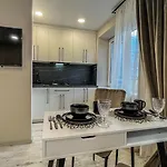 Apartamento Akropolis Studija 3 *